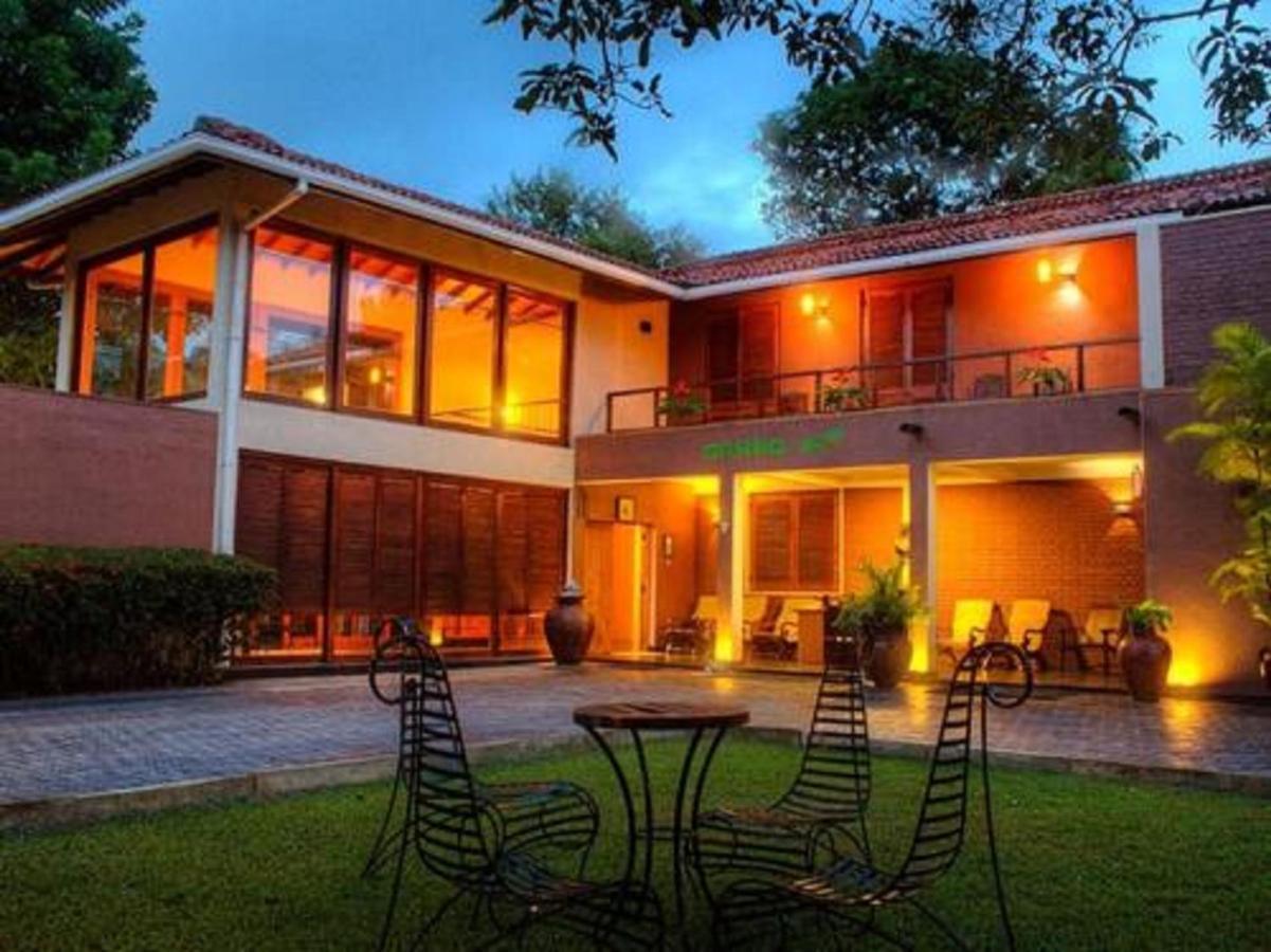 Villa Grand Kandana Buitenkant foto